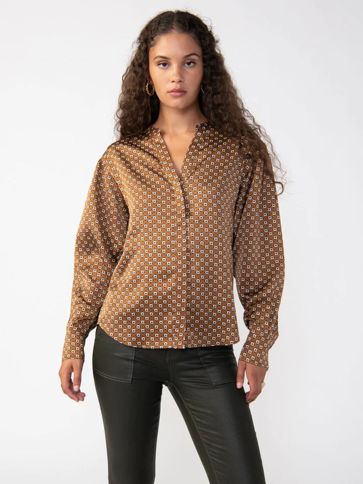 Relaxed Modern Blouse Classic Women's Pin - striped Classic Women's Pin - striped