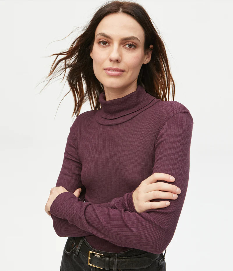 Bell Turtleneck Bold Women's Animal Print Bold Women's Animal Print