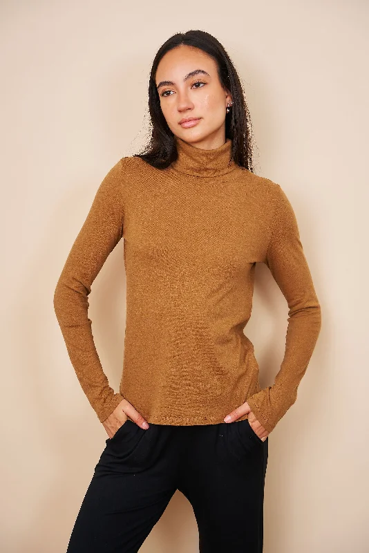 Majestic Cotton/Cashmere Long Sleeve Turtleneck in Camel French French