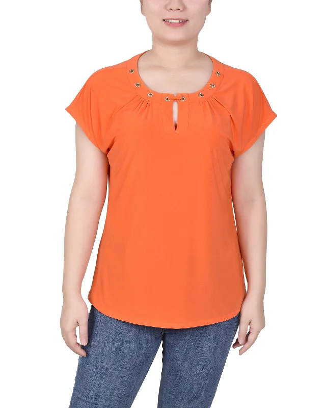 Short Extended-Sleeve Grommet Neck Knit Top Modern Women's  Modern Women's 