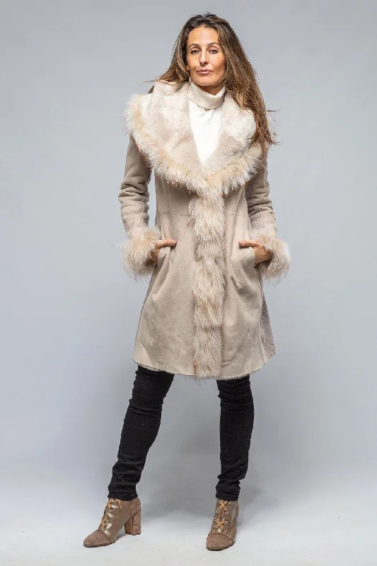 Volpe Shearling W/ Knit Side Panels In Ice performance performance