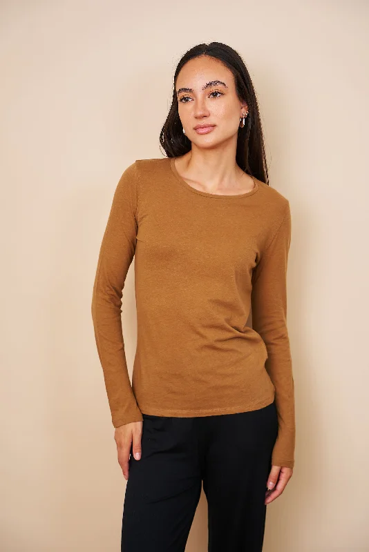 Majestic Cotton/Cashmere Long Sleeve Crewneck in Camel Contemporary  Contemporary 