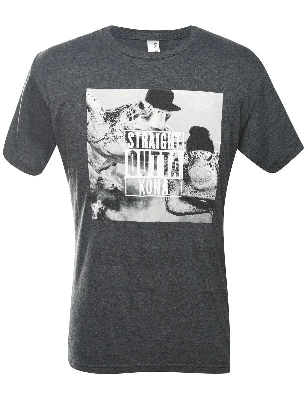 Straight Outta Kona Printed T-shirt - L Sophisticated Women's Tailored Sophisticated Women's Tailored Straight Outta Kona Printed T-shirt - L Sophisticated Women's Tailored Sophisticated Women's Tailored