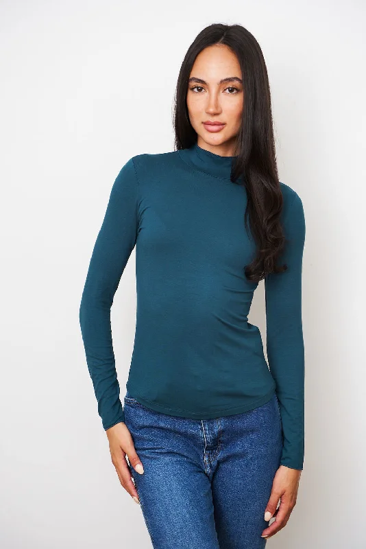 Soft Touch Long Sleeve Mock Neck Turtleneck in High Sea Athletic Women's High - Athletic Women's High - Soft Touch Long Sleeve Mock Neck Turtleneck in High Sea Athletic Women's High - Athletic Women's High -