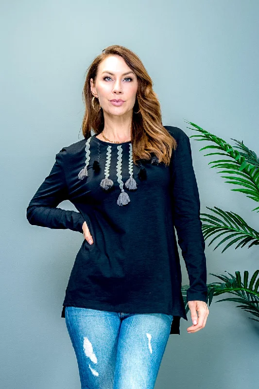Long Sleeve Crew Neck Tunic Top with Contrast Tassel Bib Decor (LT23692) British Gentlewoman Style British Gentlewoman Style Long Sleeve Crew Neck Tunic Top with Contrast Tassel Bib Decor (LT23692) British Gentlewoman Style British Gentlewoman Style