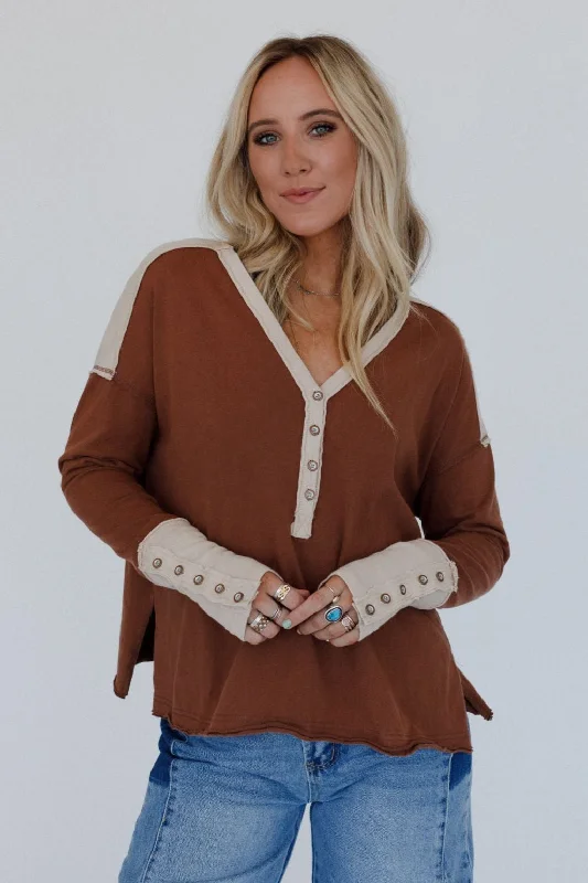 Kaomi Henley Top - Mocha Hip Women's Retro
