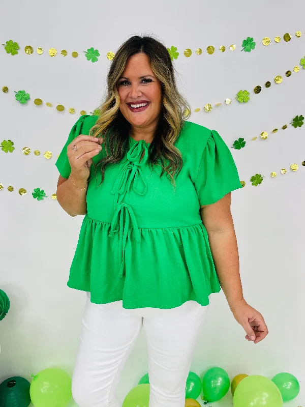 Sweetly Bowed Top In Green Artistic Women's Avant - 