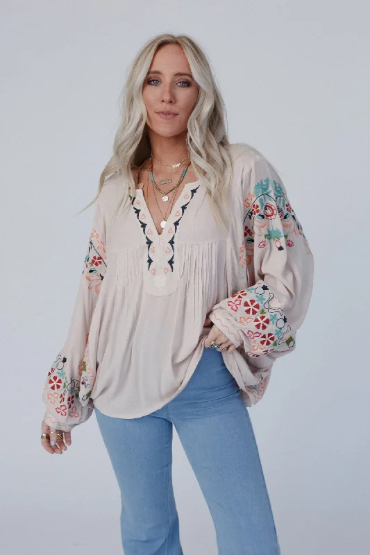 Frida Embroidered Dolman Sleeve Top - Taupe Hip Women's Retro Hip Women's Retro