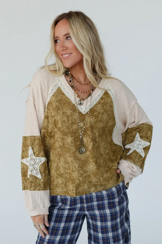 Starry Wanderer Top - Almond Compression