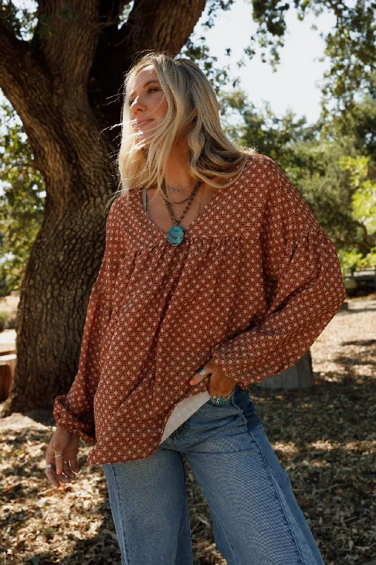 The Nest Kendrix Printed Top - Ginger Rugged Women's Outdoor  Rugged Women's Outdoor 