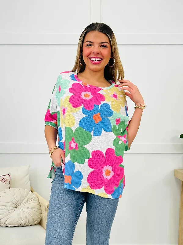 REG/CURVY Retro Petals Top Earthy Women's 