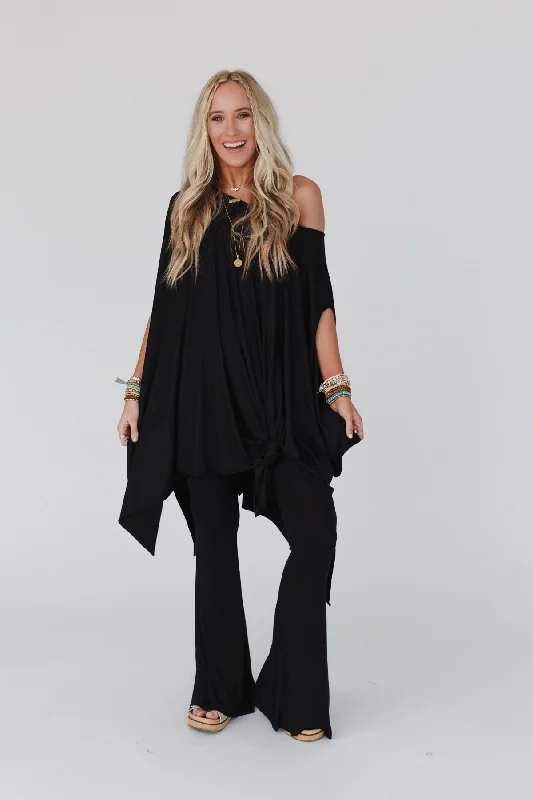 Wren Tunic and Cher Flare Set - Black Youthful Women's Anime - inspired Youthful Women's Anime - inspired